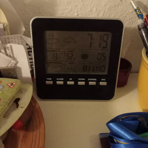 Thermometer zeigt 13 Grad Innentempartur.